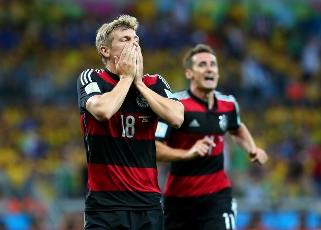 Спорт. Германия разгромила Бразилию в полуфинале со счетом 7:1. DJ_LEV