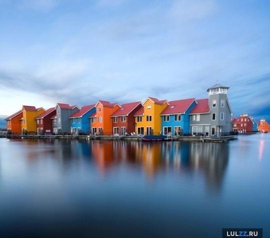 Город. Город Hoogkerk, Нидерланды. tukini. Единственный город в мире который полностью находиться под водой называется hoogkerk и находиться он в Нидерландах.   До