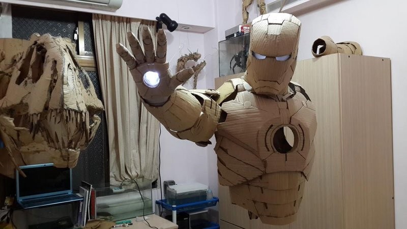 Железный человек своими руками. Duns. 20-летний студент из Тайваня Kai-Xiang Xhong воссоздал знаменитый образ Тони Старка, а именно костюм Железного человека.